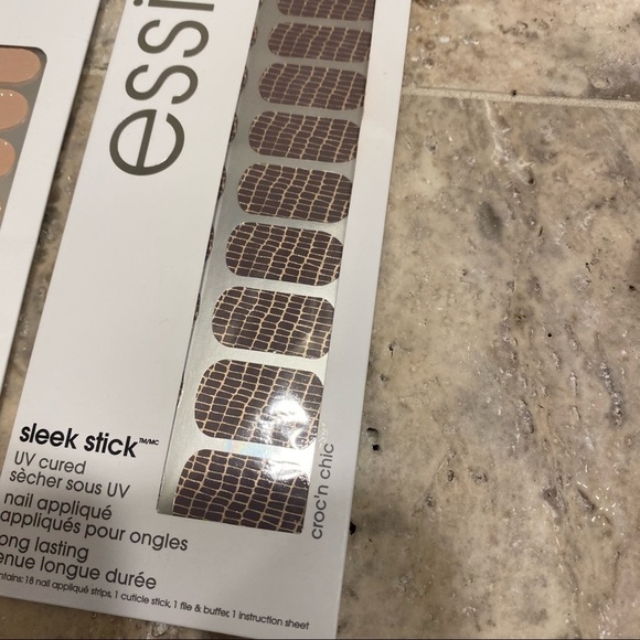 Essie press on gel manicure UV cure set of three sleek stick design print - Picture 4 of 5